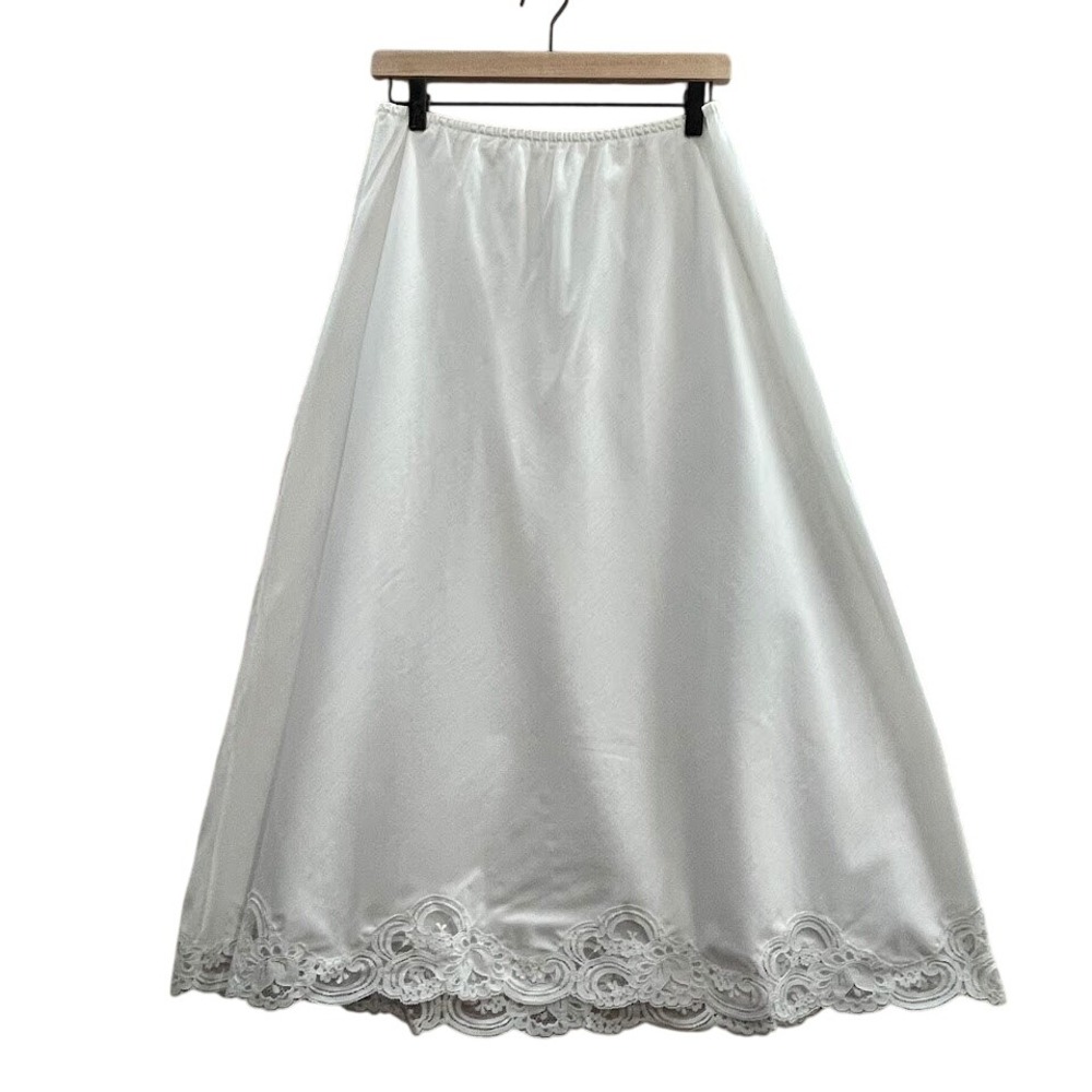 Vintage  Wonder Maid Half Slip White Lace Hem Size Large Made in USA